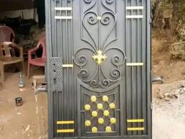 Small design gate